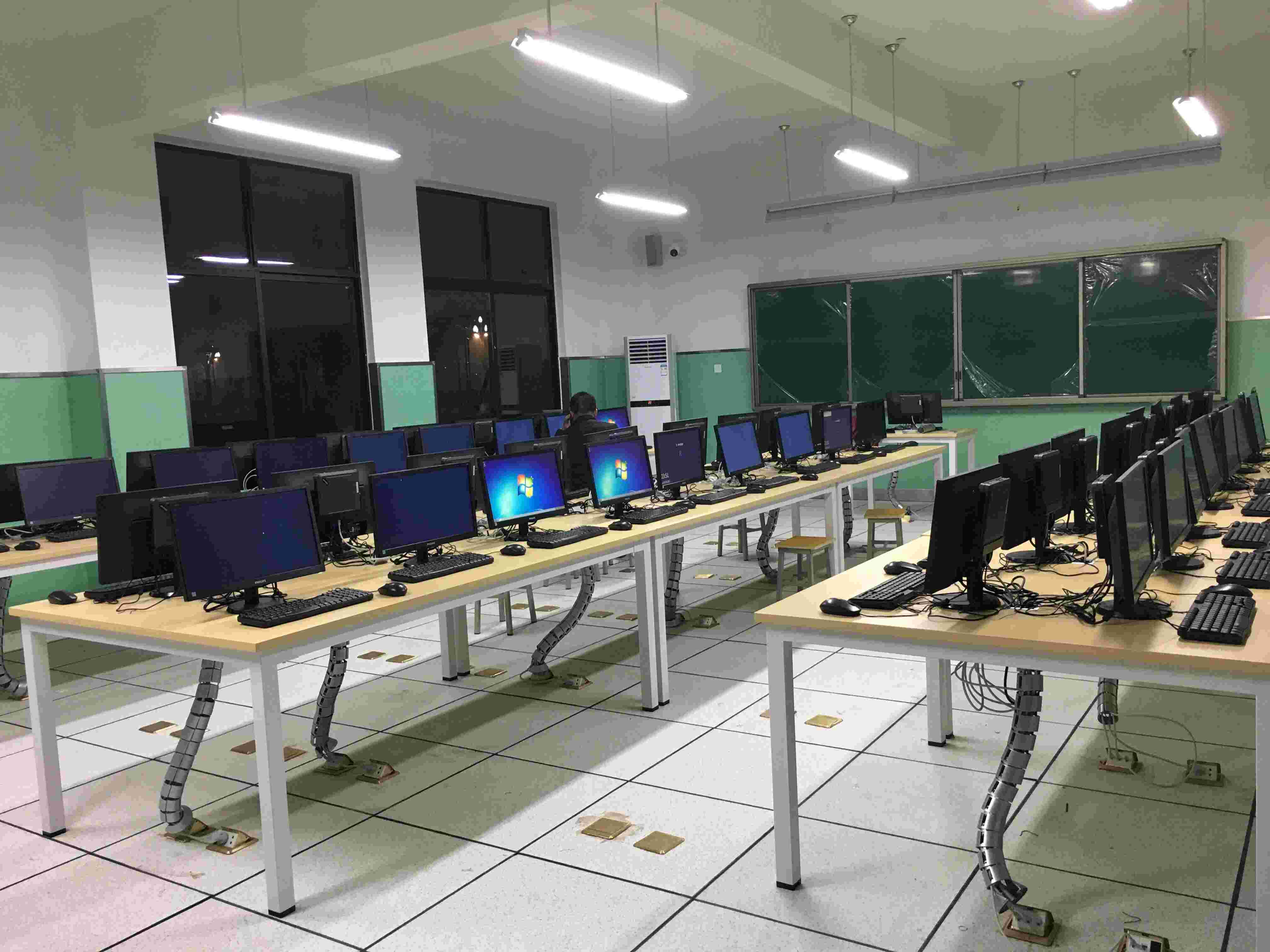 华科云瘦客户机电教室部署