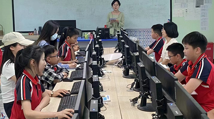 若磐（华科）云助力金牛区狮偶社团研究课